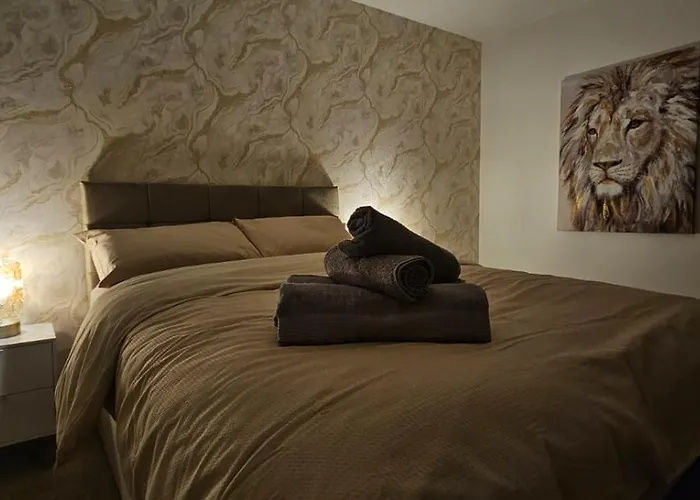 Апартаменти Luxe 2 Bed