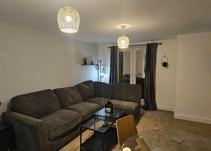 Luxe 2 Bed Апартаменти