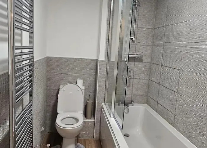 Luxe 2 Bed Апартаменти *