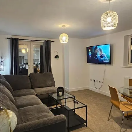Luxe 2 Bed Leeds (West Yorkshire)