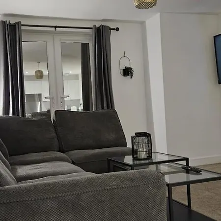 Luxe 2 Bed * Leeds (West Yorkshire)